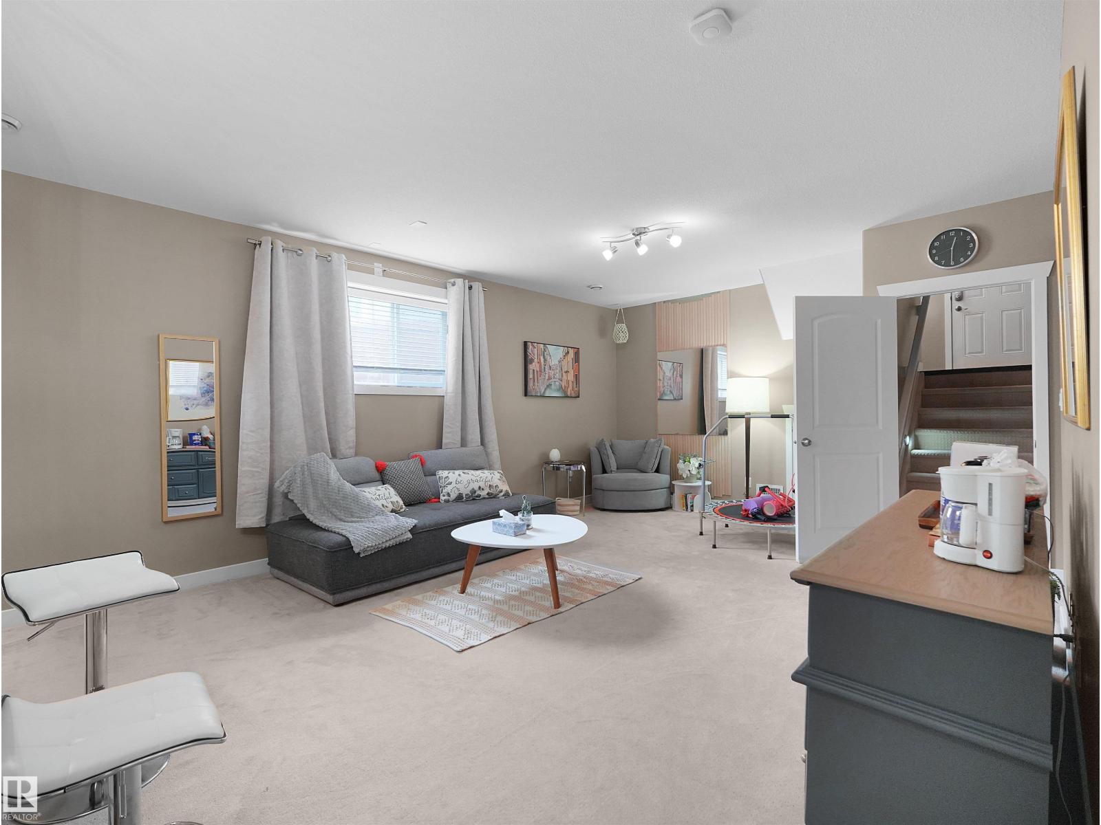 3704 141 AV NW - 48