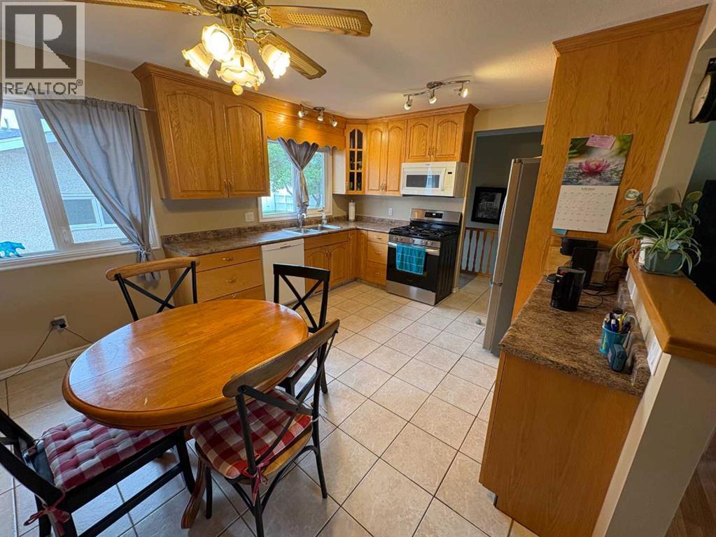 9610 79 Avenue - 3