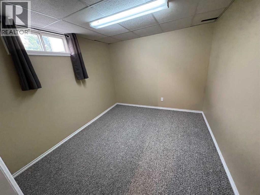 9610 79 Avenue - 17