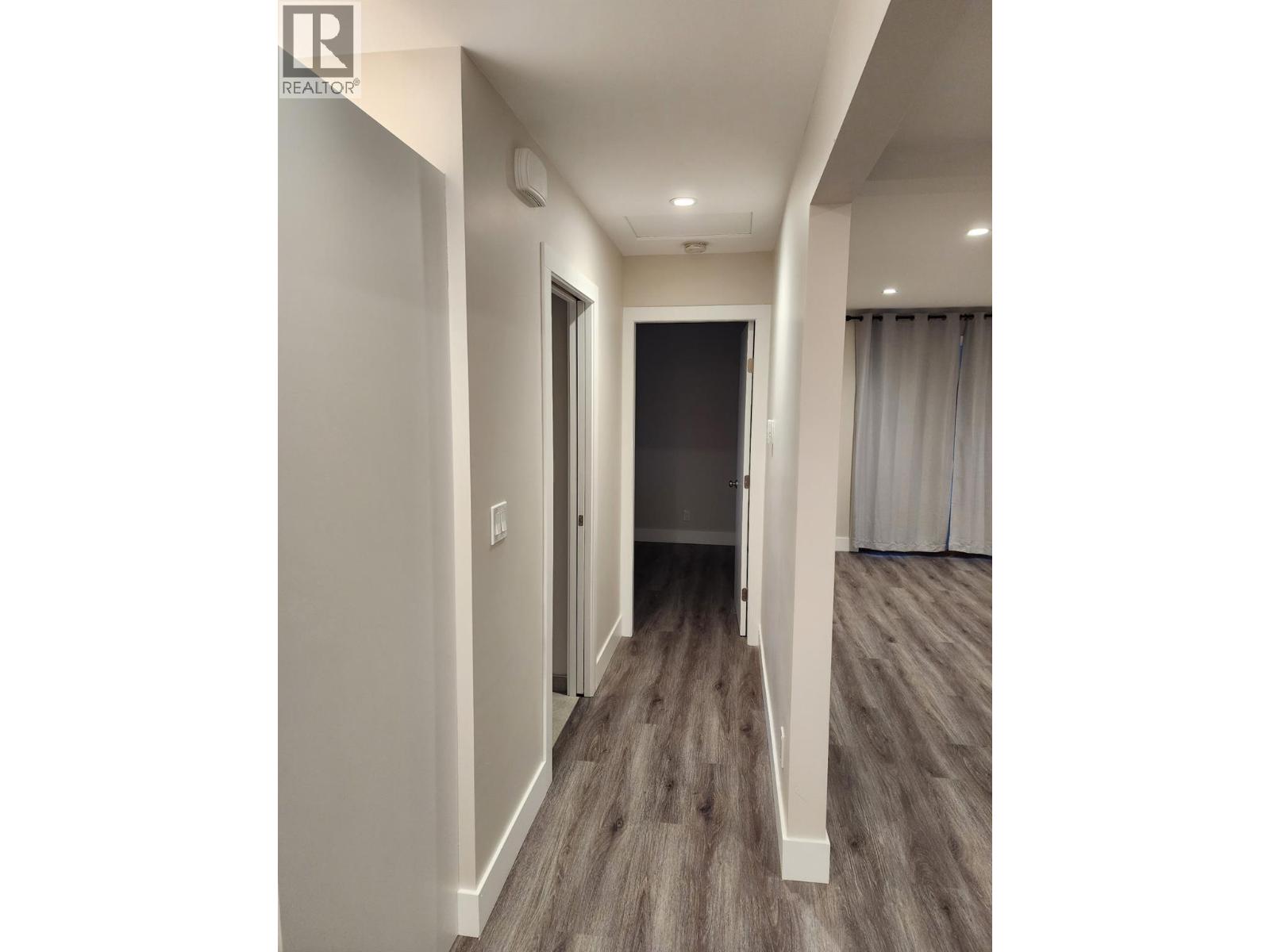 5565 Okanagan Landing Road - 13