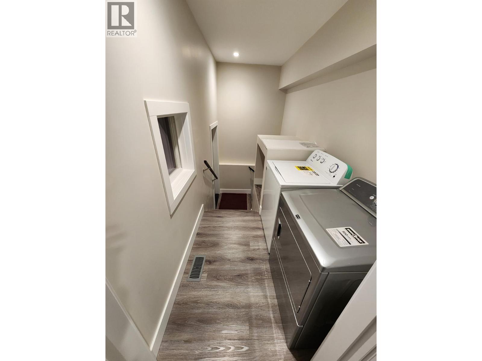 5565 Okanagan Landing Road - 12