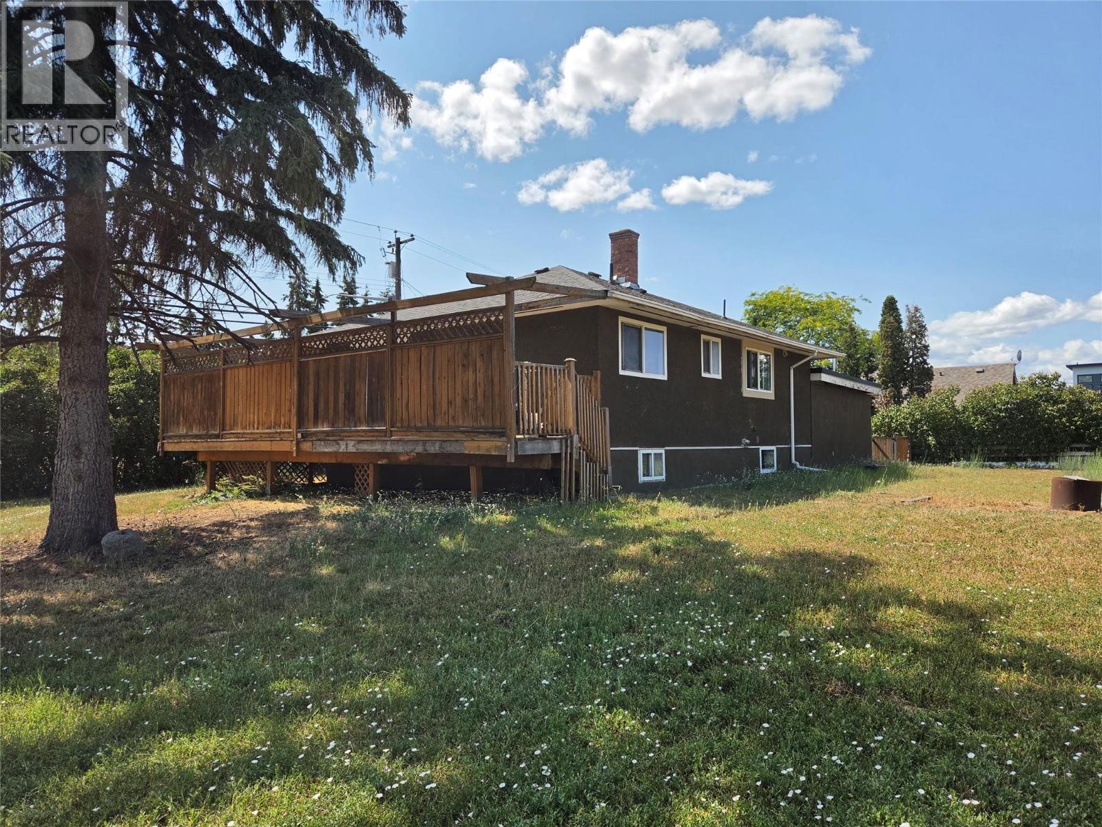 5565 Okanagan Landing Road - 1