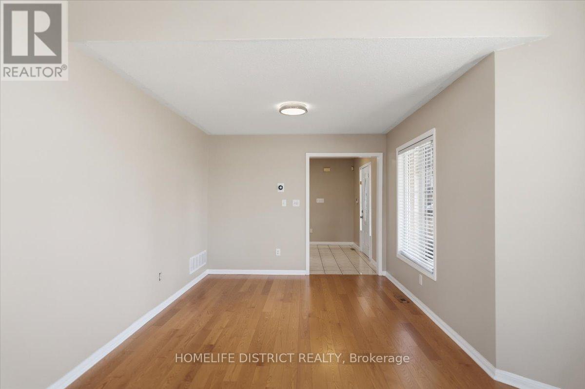 901 BENNETT BOULEVARD - 6