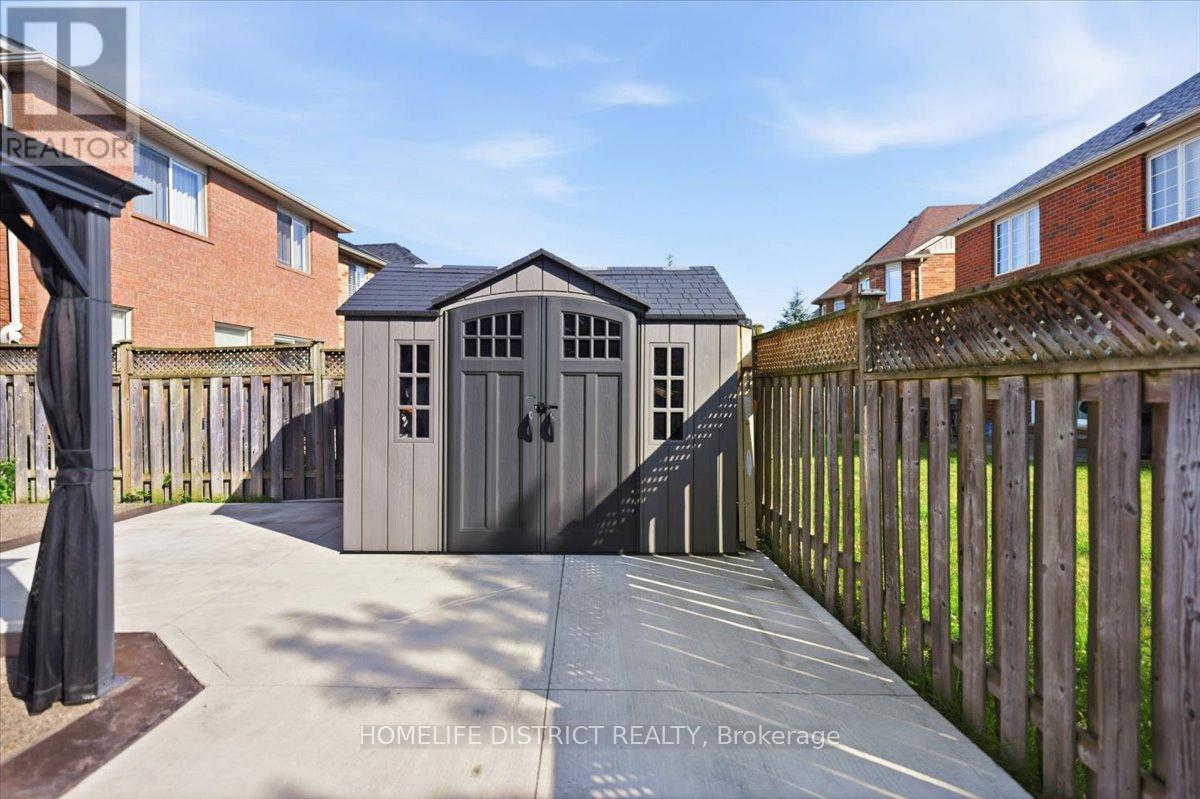 901 BENNETT BOULEVARD - 44
