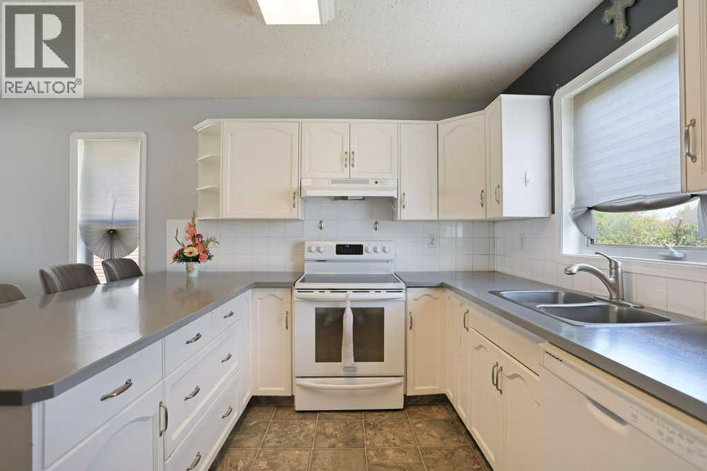 68 Upland Street - 13