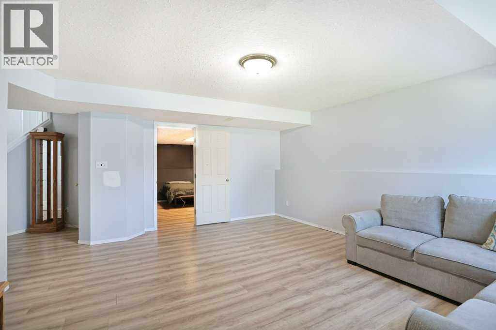 68 Upland Street - 31