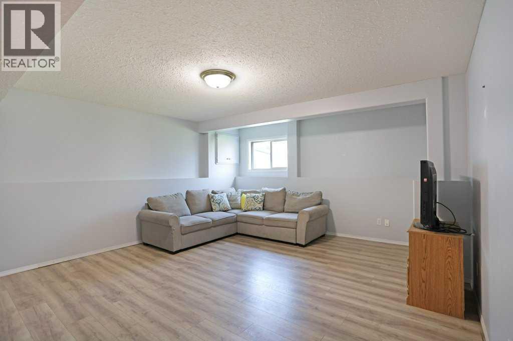 68 Upland Street - 29