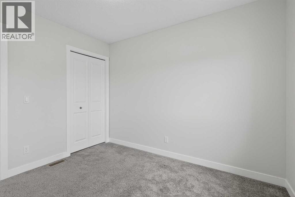 326 Creekside Boulevard SW - 36