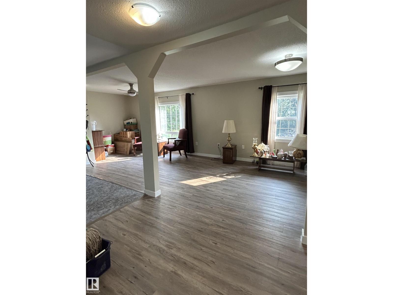 3 56408 Hwy 28 - 15