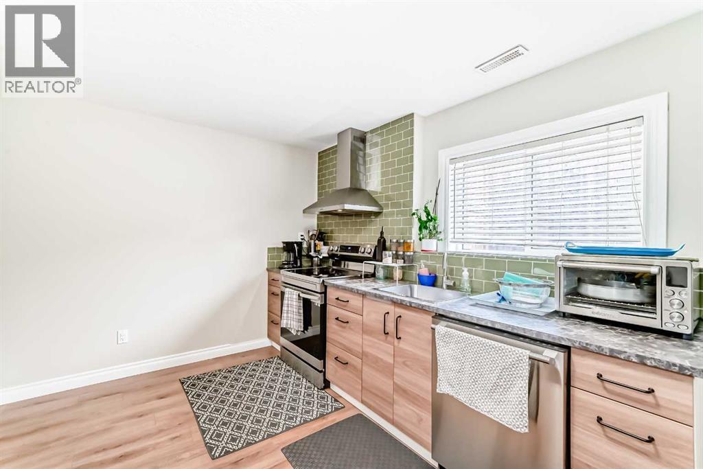 172 Sunset Heights - 37