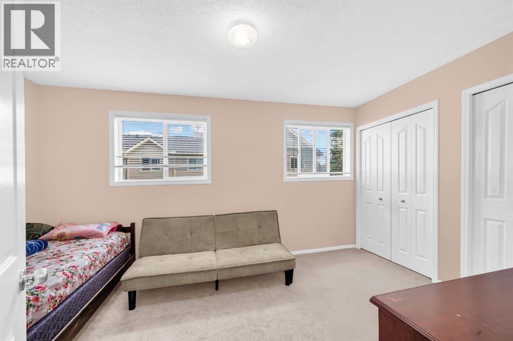 #2204 111 Tarawood Lane NE - 18