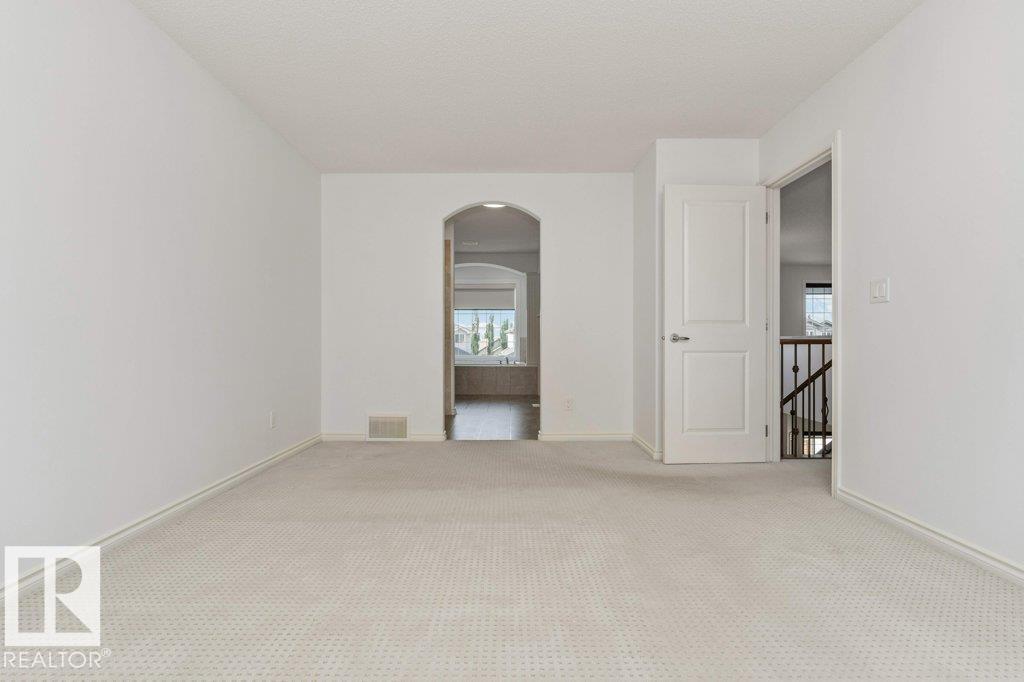 2827 TERWILLEGAR WD NW - 32