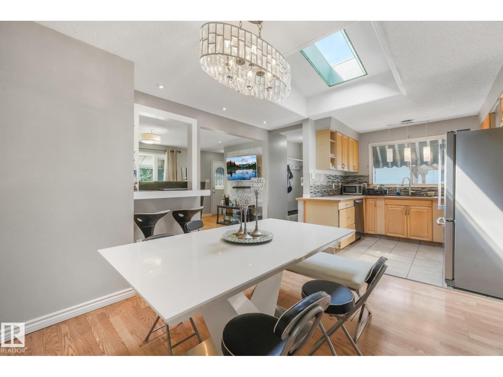 5914 91 AV NW - 12