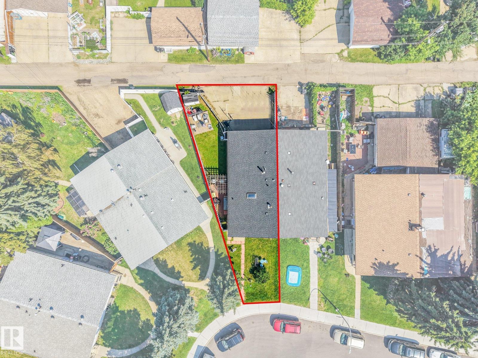 5914 91 AV NW - 50