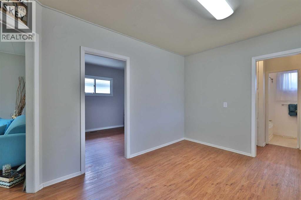 4624 56 Street - 16