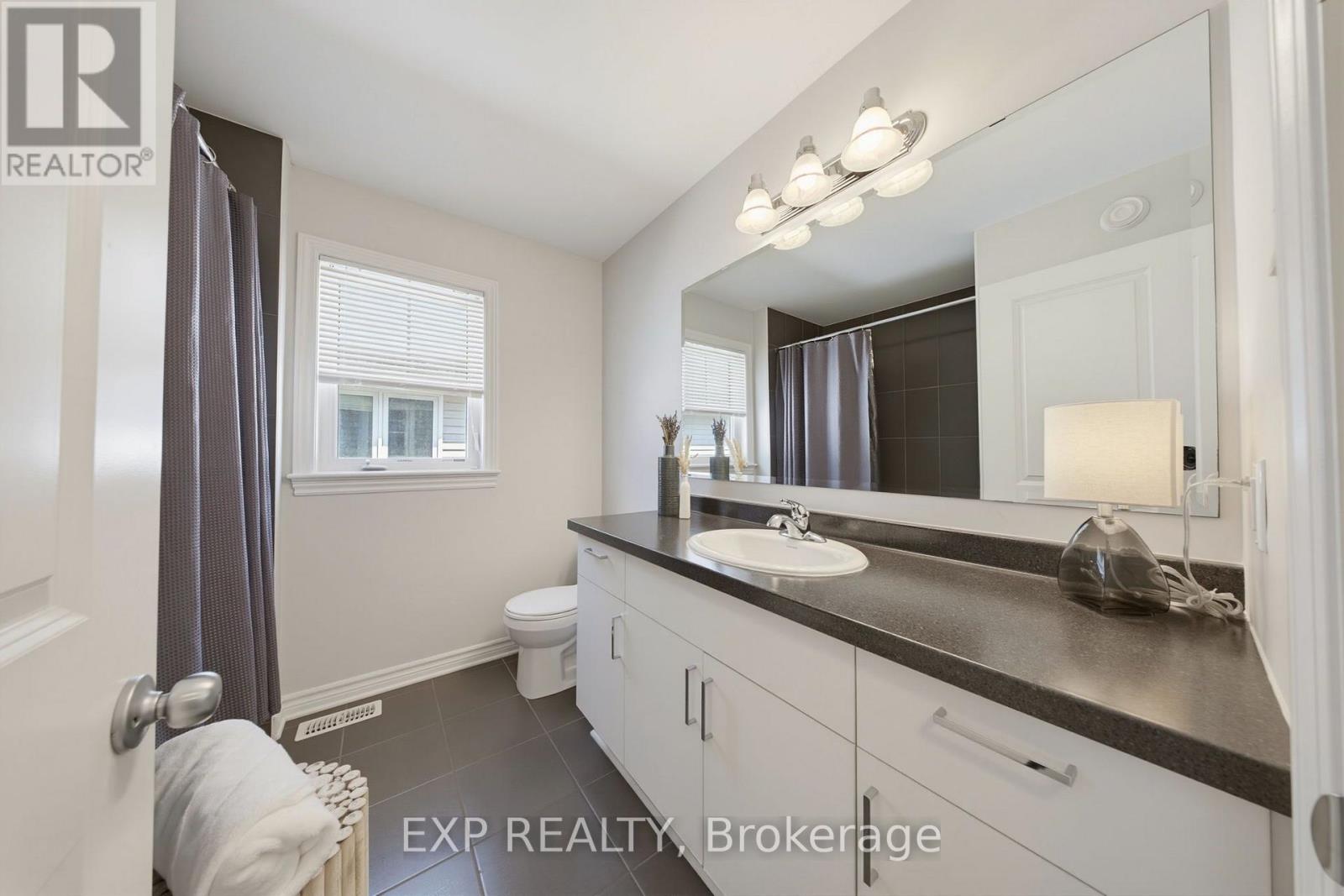 176 MANORWOOD CRESCENT - Image 34