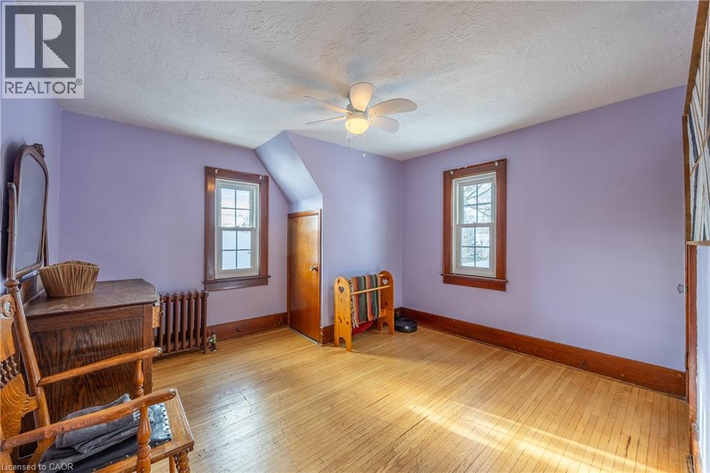 244 KENT Street S - 16