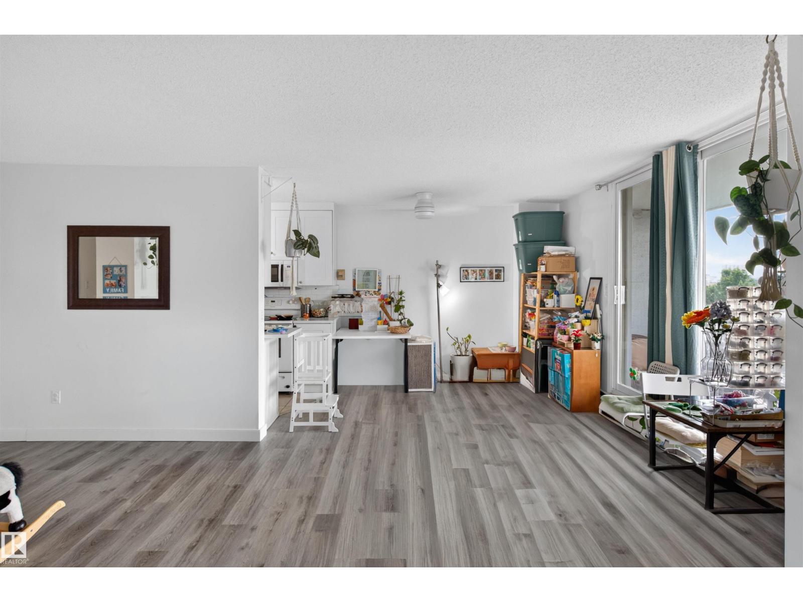 #703 9909 110 ST NW - 5