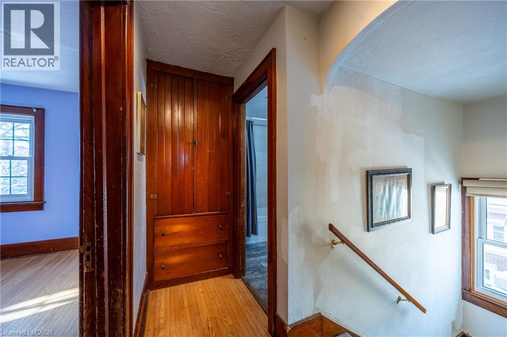 244 KENT Street S - 14