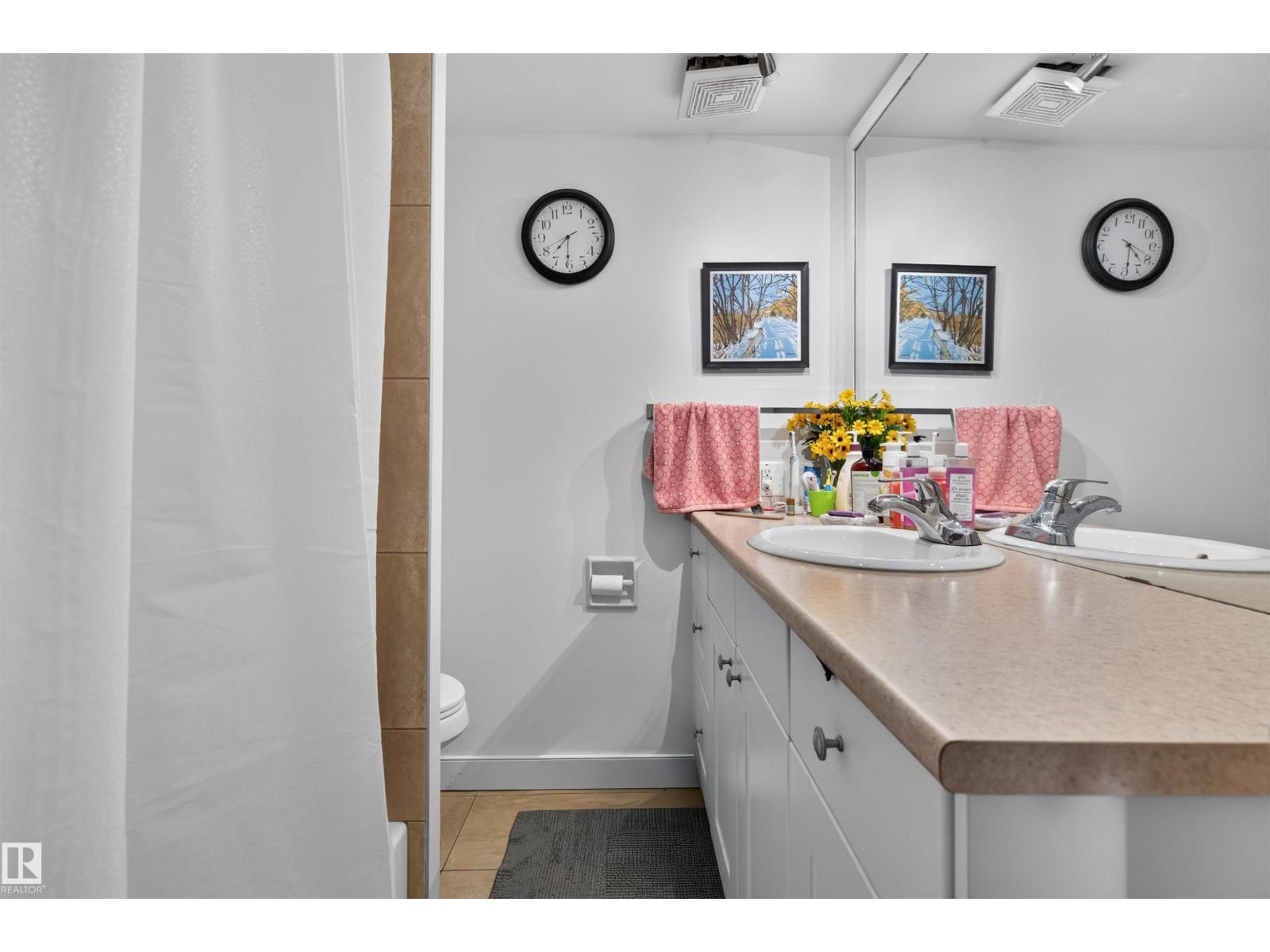 #703 9909 110 ST NW - 14
