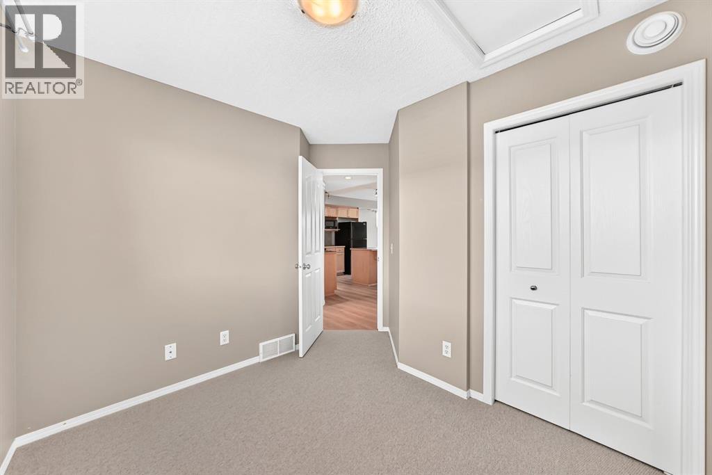 #1802 140 Sagewood Boulevard SW - 30