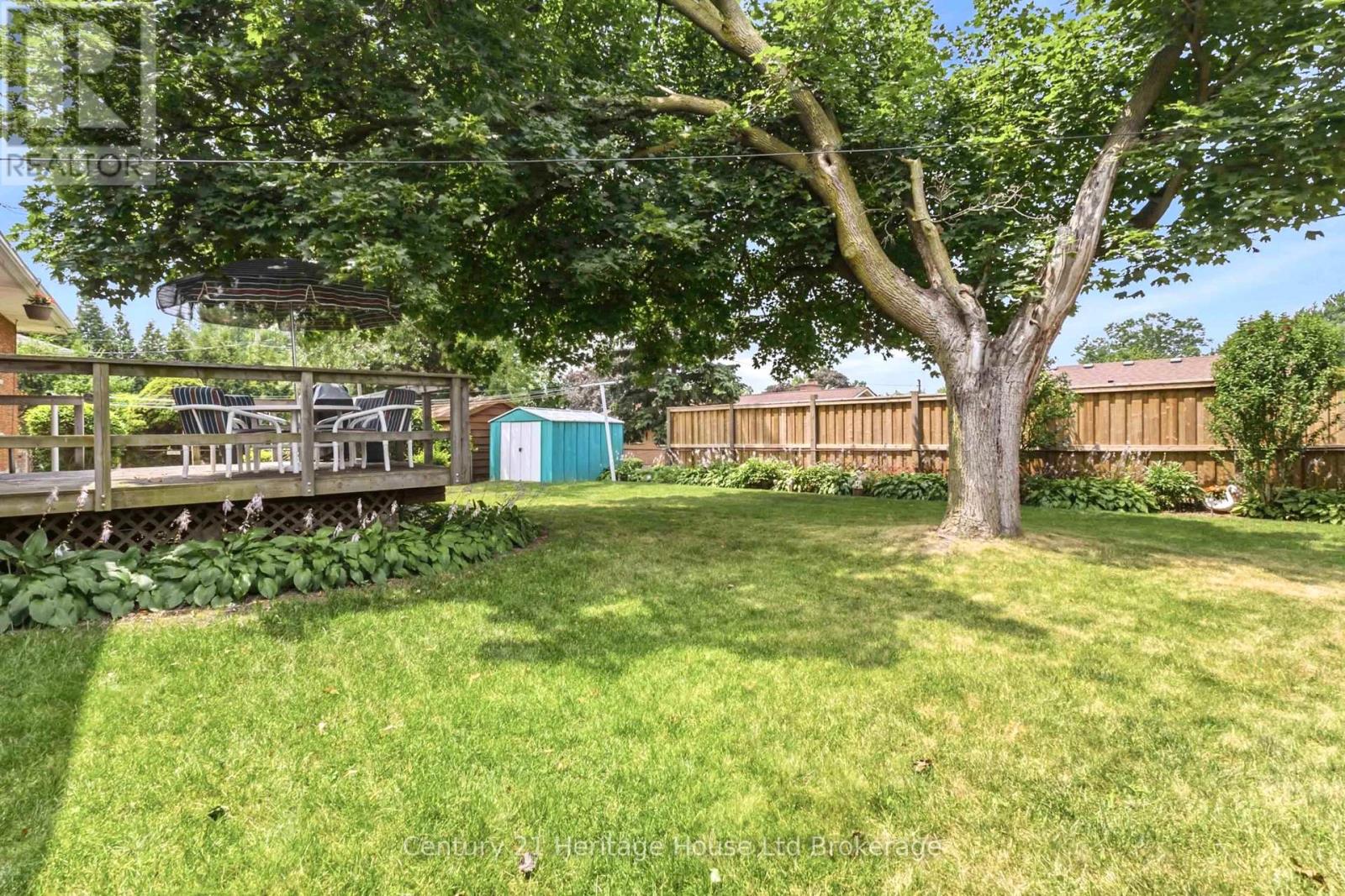 26 DEVERON CRESCENT - 29