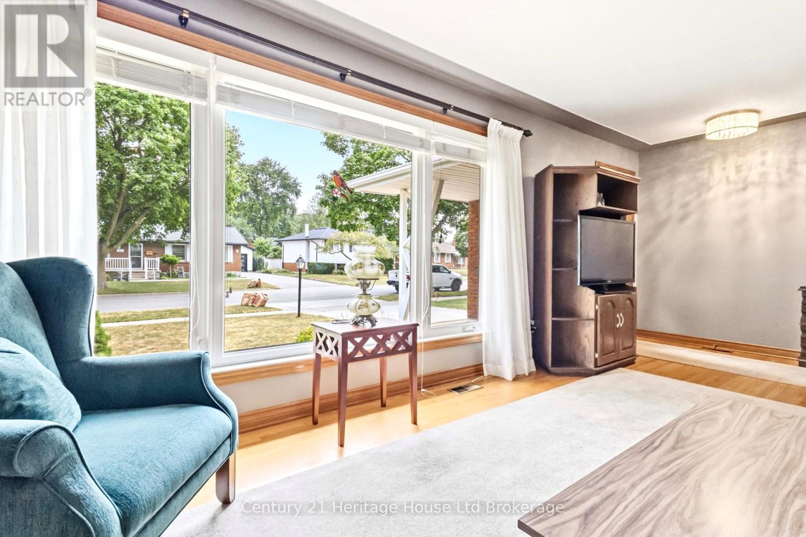 26 DEVERON CRESCENT - Image 7
