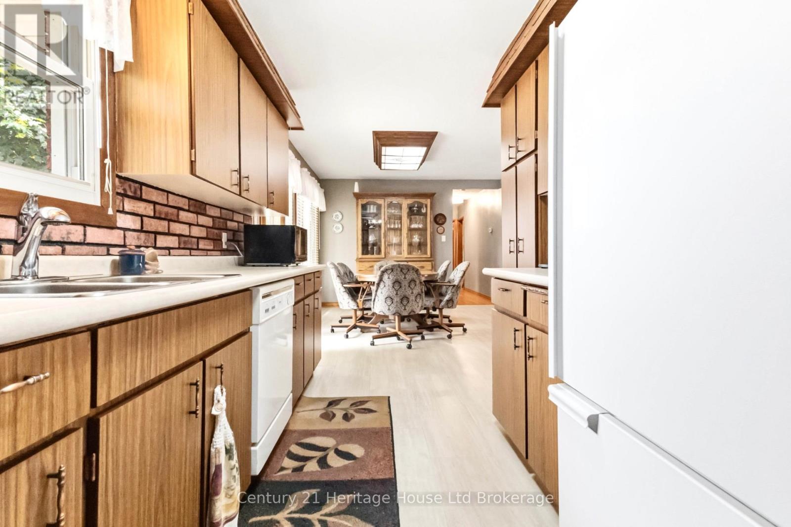 26 DEVERON CRESCENT - Image 9