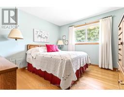 Laundry room - 26 Deveron Crescent, London South, ON N5Z4B1 Photo 11