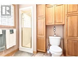 26 Deveron Crescent, London South, ON N5Z4B1 Photo 16