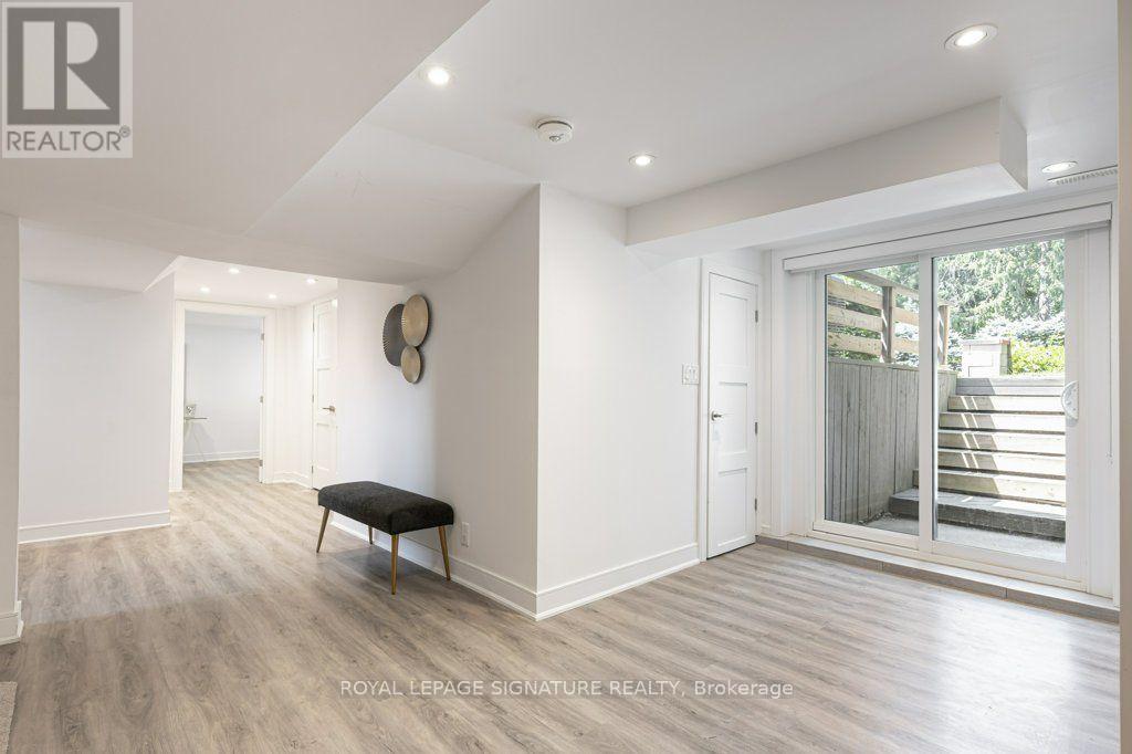 14 BONACRES AVENUE - 32
