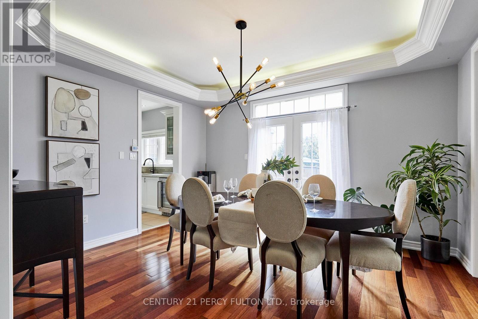 8 MACKELLER COURT - 11