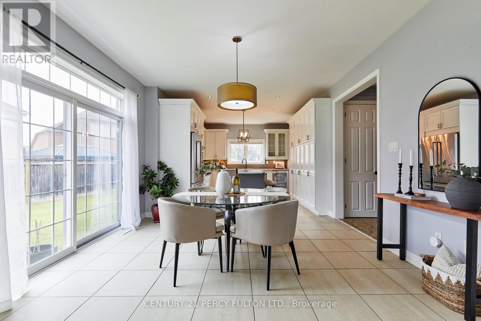8 MACKELLER COURT - 18