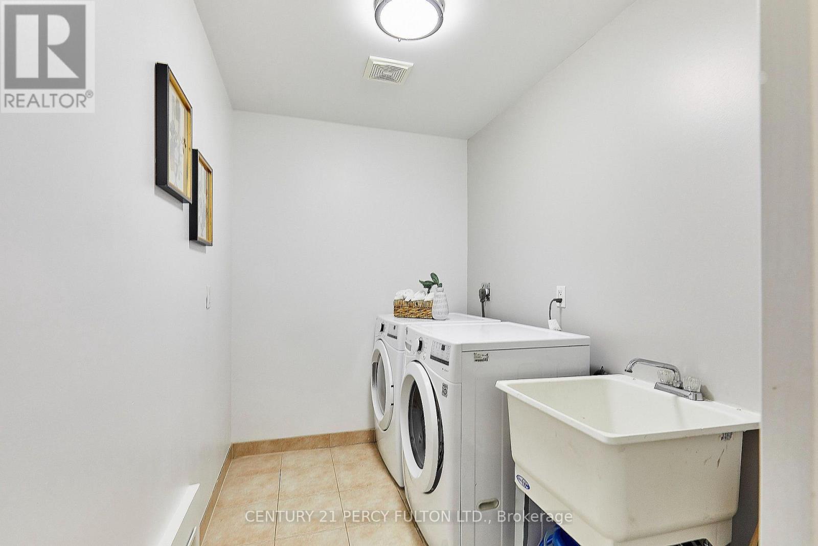 8 MACKELLER COURT - 36