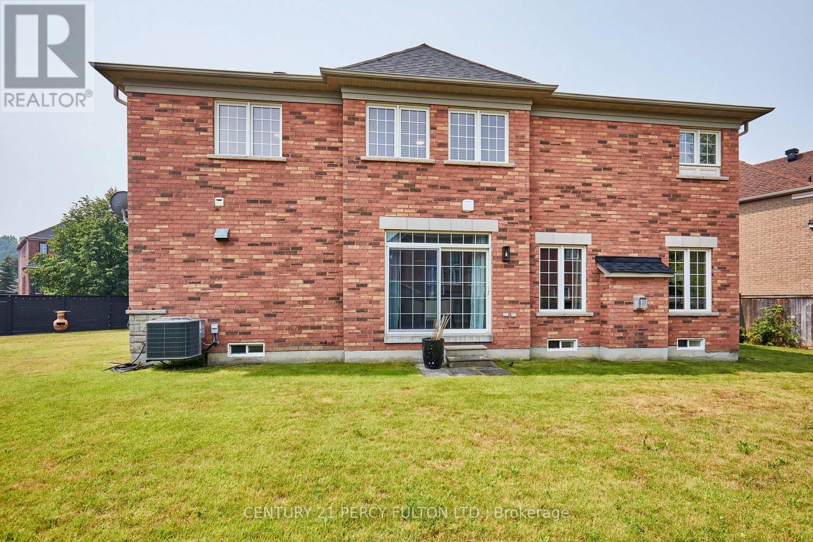 8 MACKELLER COURT - 46