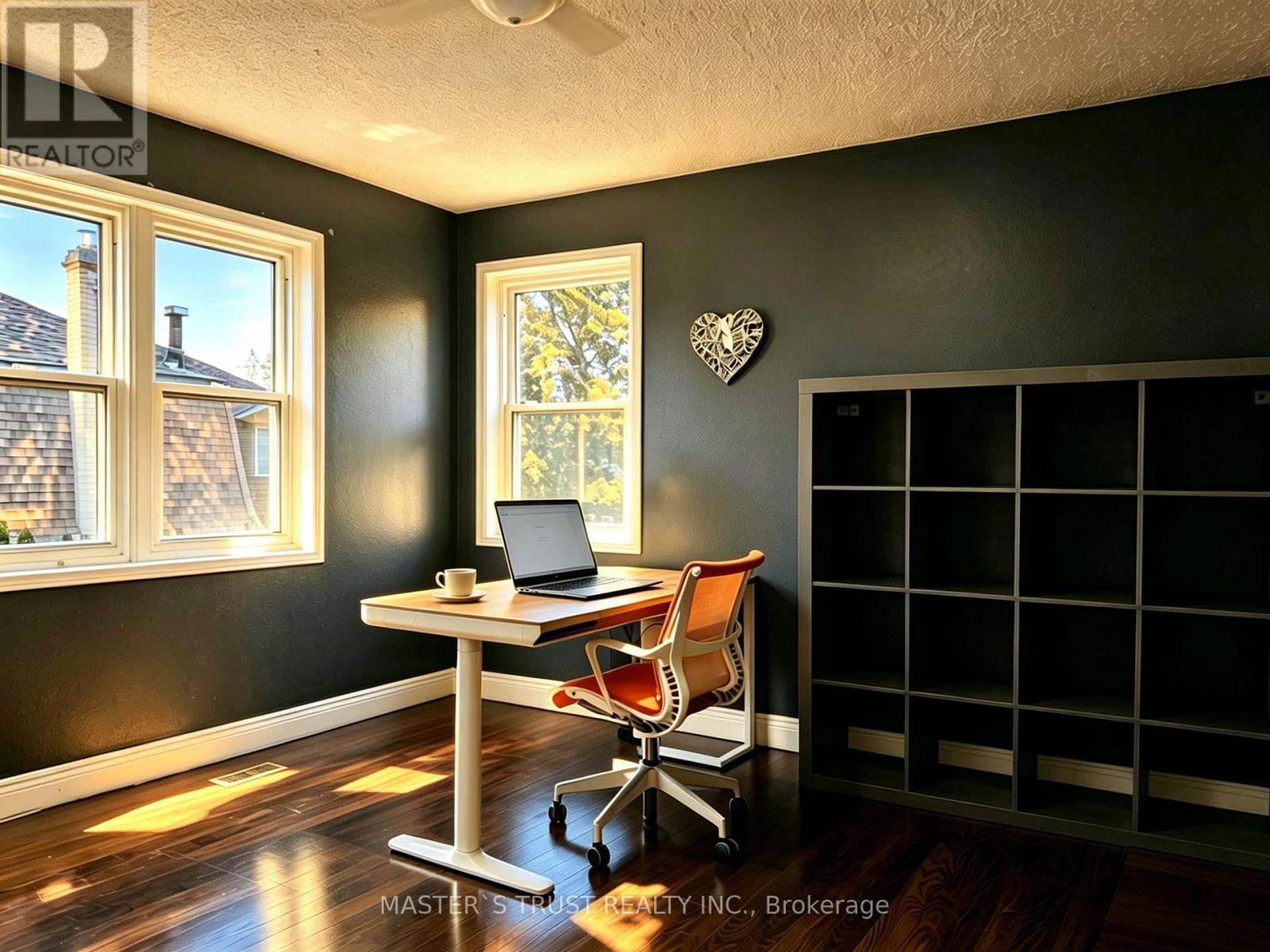 47 GLEN HILL DRIVE - 26