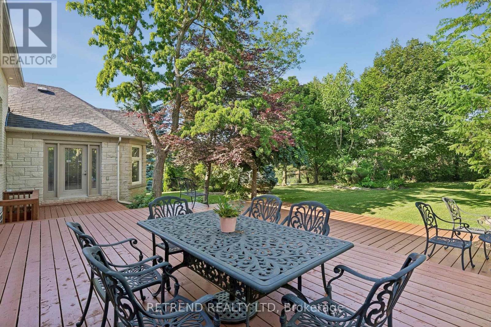 791 CLARENCE STREET - Image 38