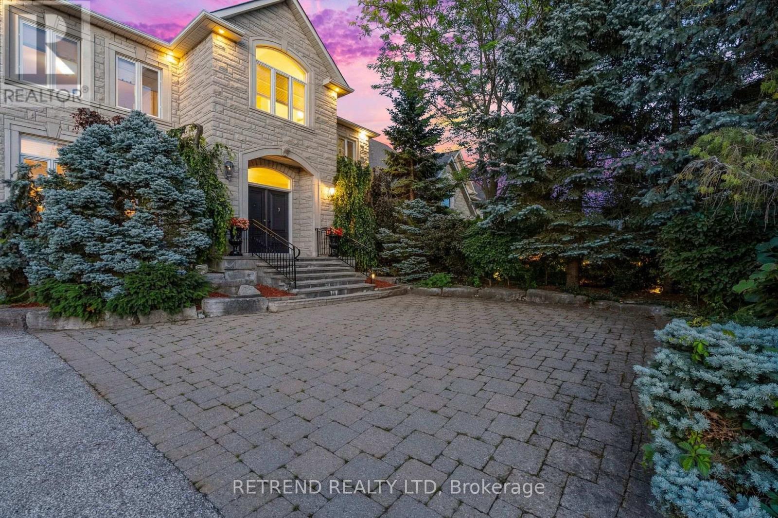791 CLARENCE STREET - Image 44