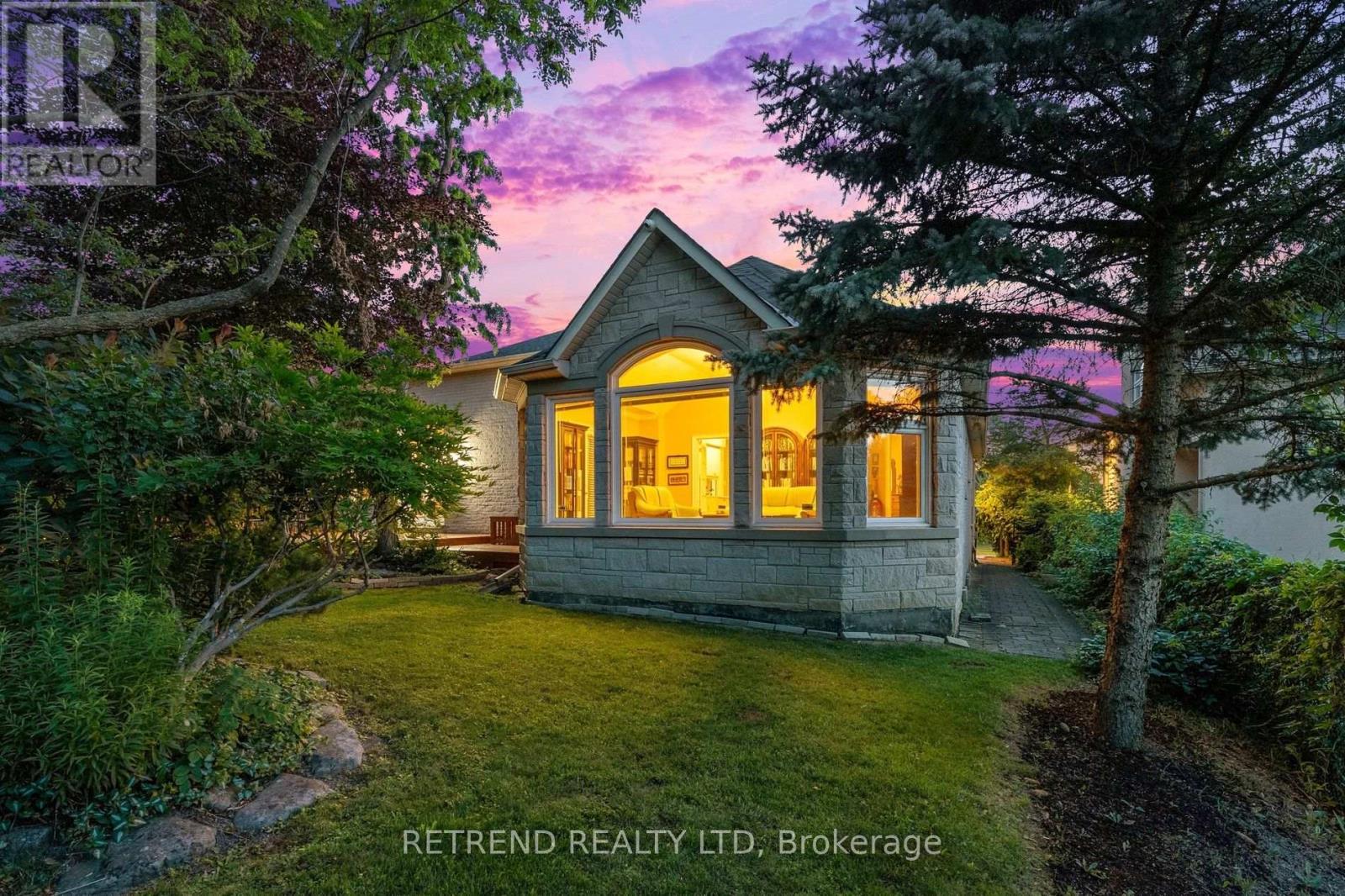 791 CLARENCE STREET - Image 48