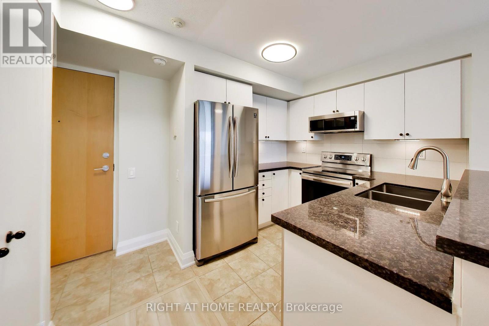 #407 1040 THE QUEENSWAY - Image 20