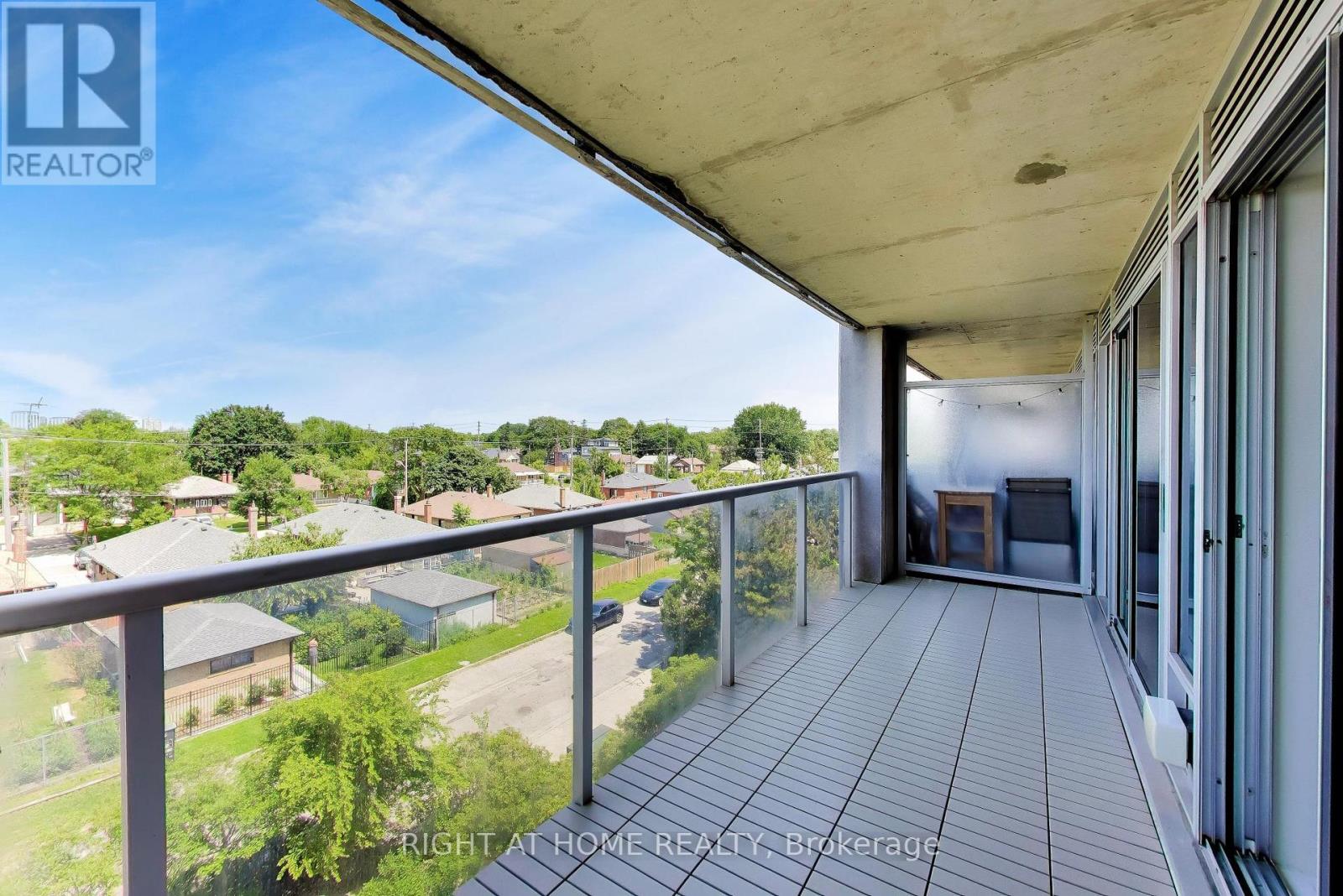 #407 1040 THE QUEENSWAY - Image 27