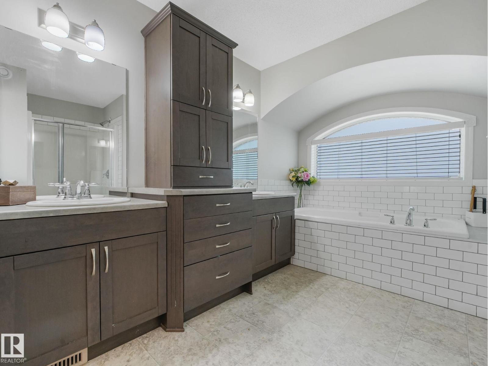 14 SUMAC LN - 10
