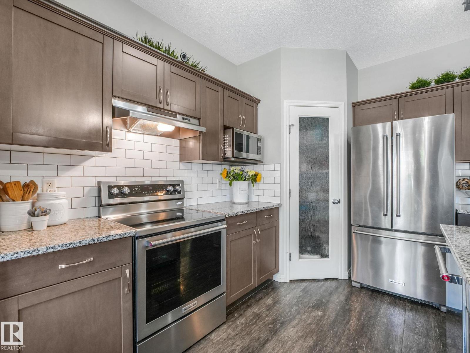 14 SUMAC LN - 23