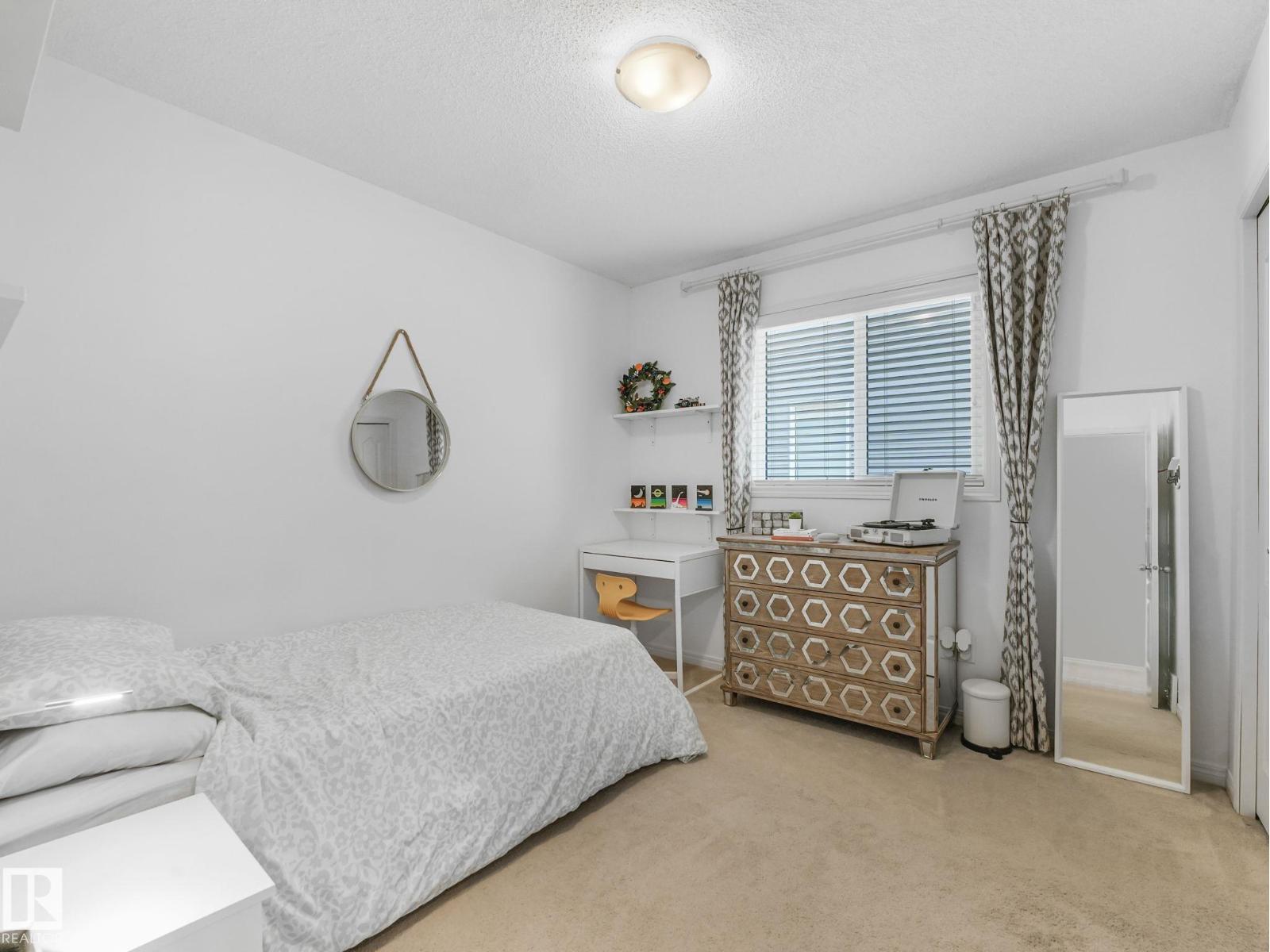 14 SUMAC LN - 30
