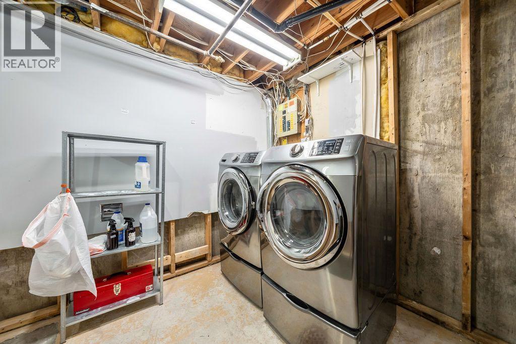15 Woodmont Green SW - 29