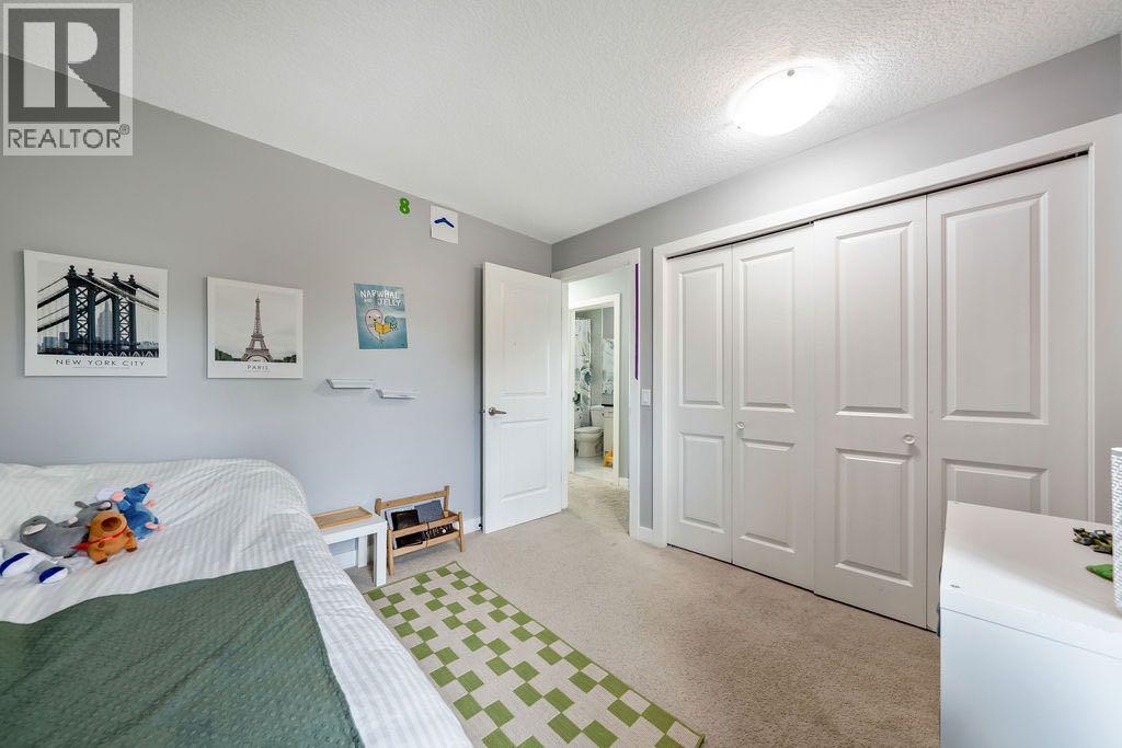 15 Woodmont Green SW - 28