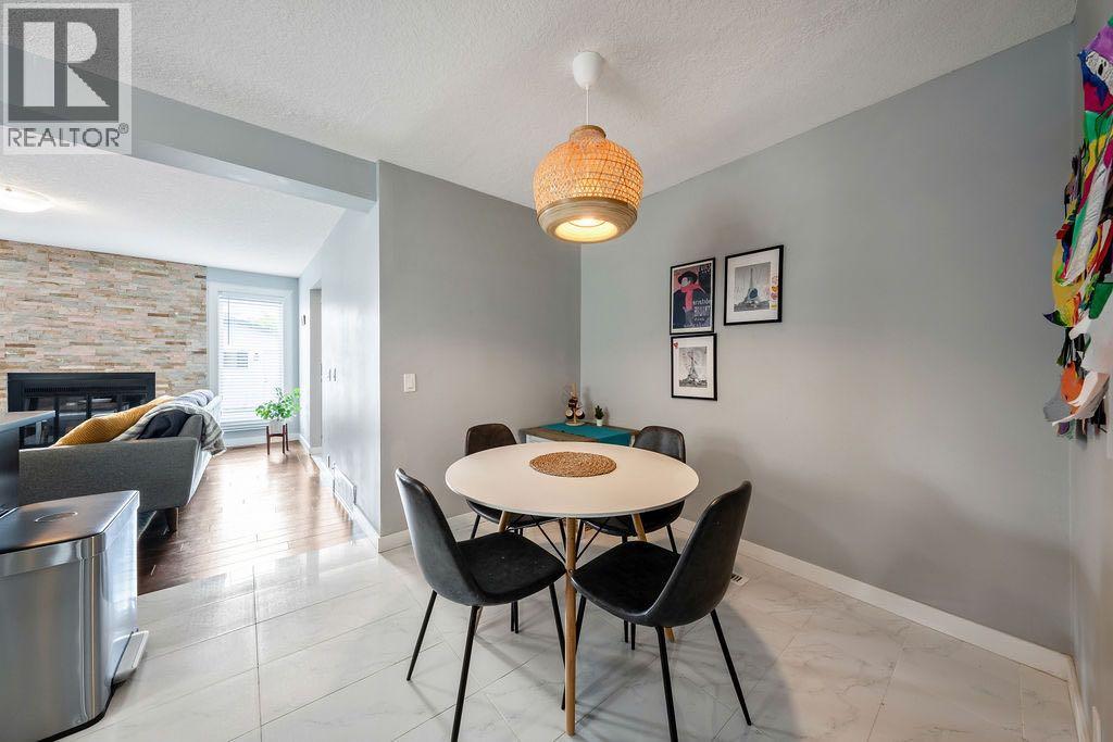 15 Woodmont Green SW - 9