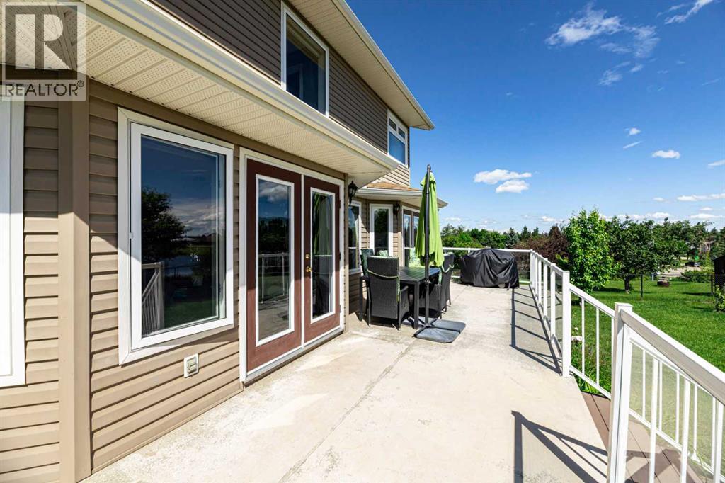 44 Lakes Close - 35
