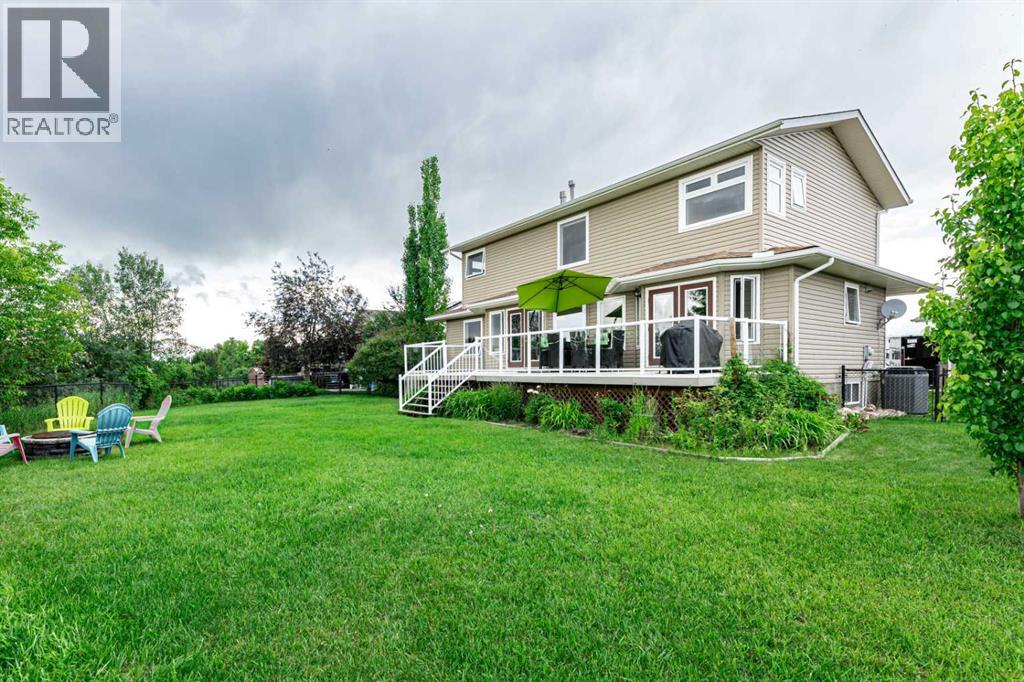 44 Lakes Close - 32