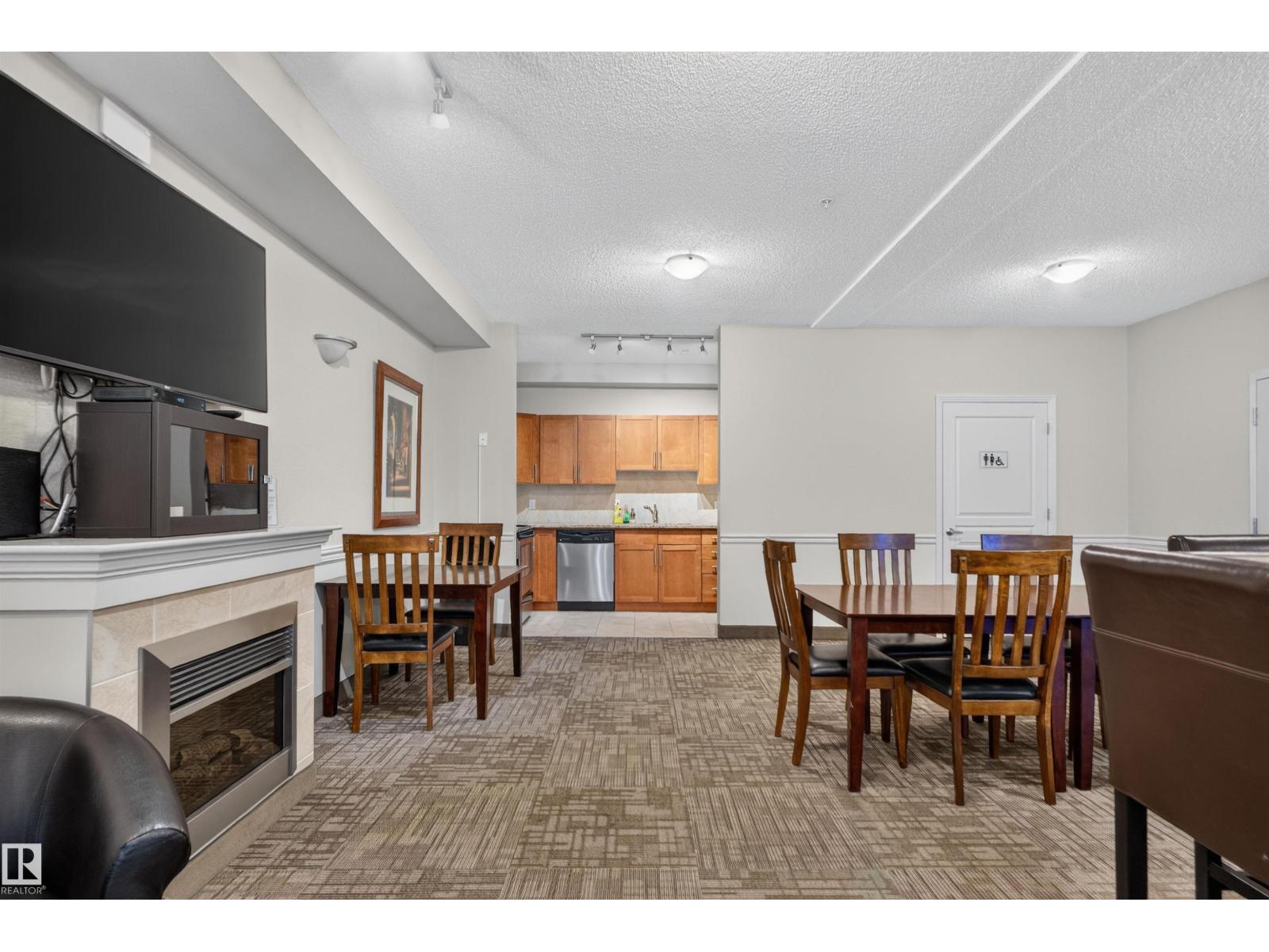 #212 2035 GRANTHAM CT NW - 35